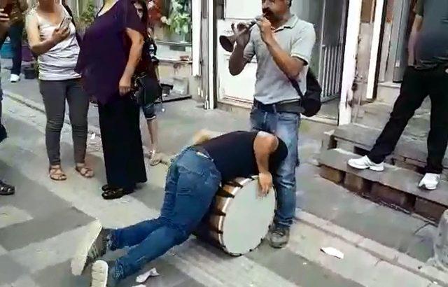 Tunceli nin &ccedil;ılgın davulcusu, sosyal medyada fenomen oldu 1