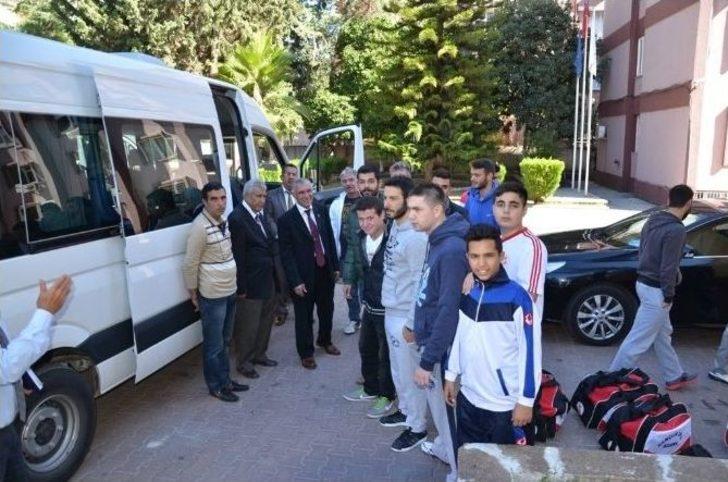 Adana Gençlikspor Hentbol Takımı Umutlu Gitti