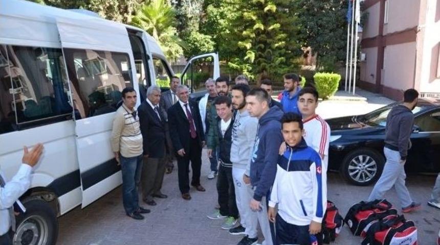 Adana Gen&ccedil;likspor Hentbol Takımı Umutlu Gitti