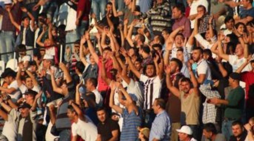 Gezeroğlu&rsquo;ndan Taraftara Teşekk&uuml;r