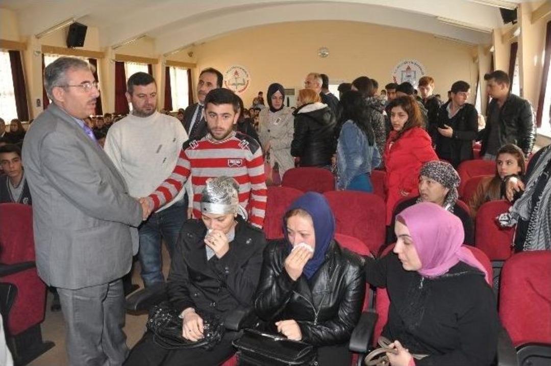 &Ouml;leceği İ&ccedil;ine Doğmuş