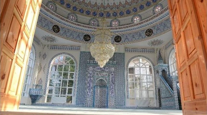Be&uuml; Merkez Yerleşke Camisi Hizmete Girdi