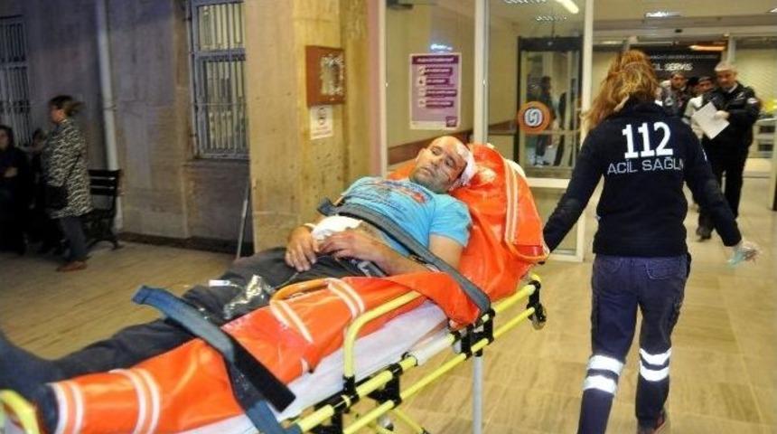 Ablasını Rahatsız Eden Adamı Eniştesinin Yanında Vurdu