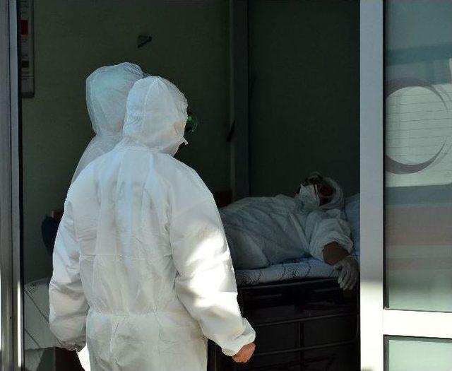 Ebola Şüphesiyle Bir Şahıs Derince’ye Getirildi