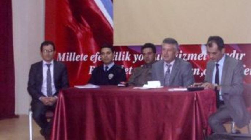 Tuzluk&ccedil;u&rsquo;da Taşımalı Okul Servis Şof&ouml;rleri Bilgilendirildi