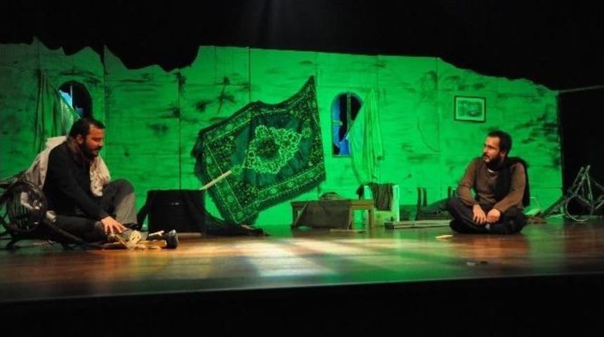 Ortadoğu&rsquo;daki Dram Sahneye Uyarlandı