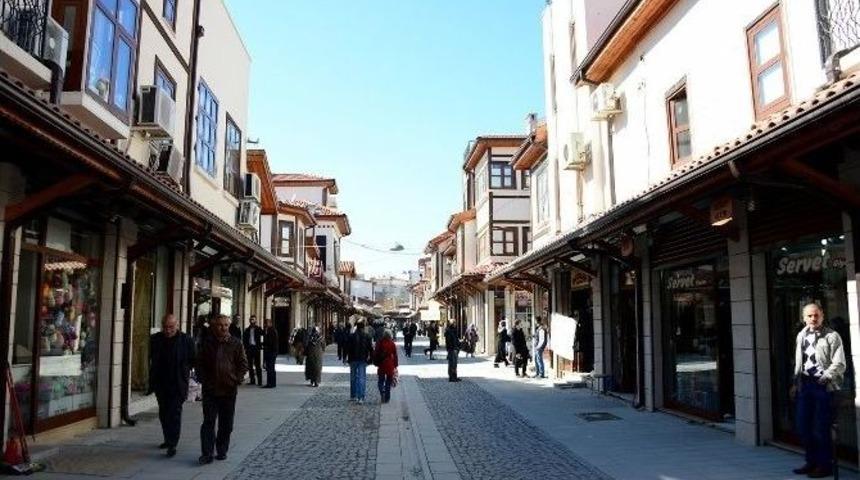 Tarihi Bedesten&rsquo;de Belediye Esnaf İşbirliği