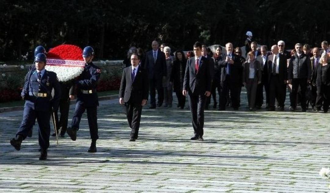 Abd B&uuml;y&uuml;kel&ccedil;isi Bass, Anıtkabir&rsquo;i Ziyaret Etti