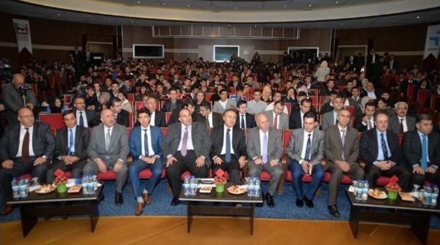 Kariyerinizi Planlarken İdeolojik Kamplaşmalardan Uzak Durun