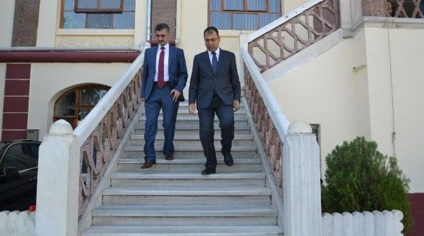 İzmir Valisi Toprak&rsquo;tan, Manisa Valisi Bektaş&rsquo;a Ziyaret