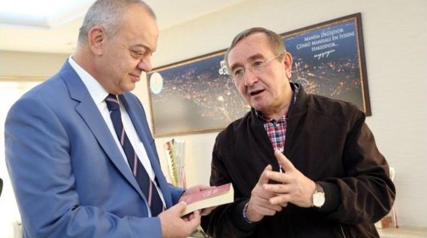 İslam Hukuku Profes&ouml;r&uuml;nden Başkan Erg&uuml;n&rsquo;e &Ouml;vg&uuml;