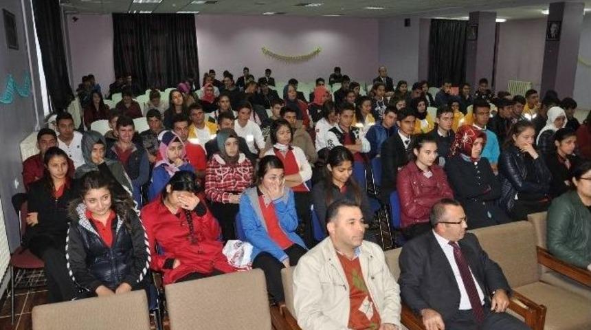 Yerk&ouml;y&rsquo;de &Ouml;ğrenciler Uyuşturucu Konusunda Bilgilendirildi