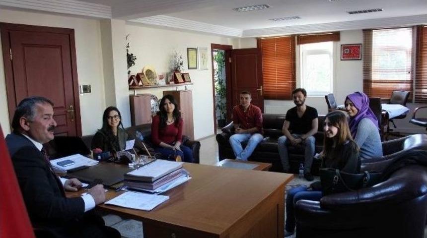&Uuml;niversitelilerden Başkan Karakulluk&ccedil;u&rsquo;ya Ziyaret