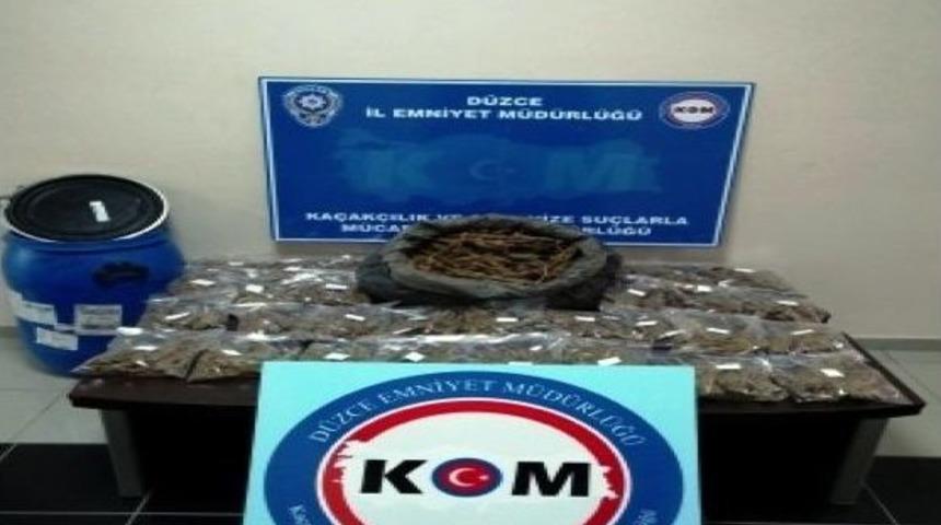 D&uuml;zce&rsquo;de 5 Bin 125 Gram Eroin, 6 Bin 608 Gram Esrar Ele Ge&ccedil;irildi