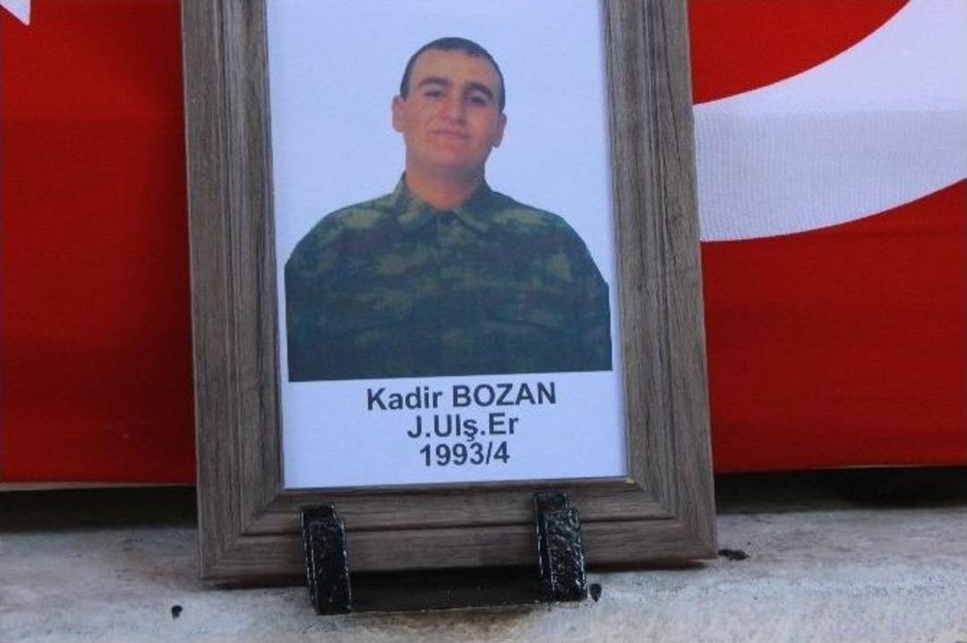 Şehit Er Kadir Bozan&rsquo;a G&ouml;z&uuml;yaşlı Veda