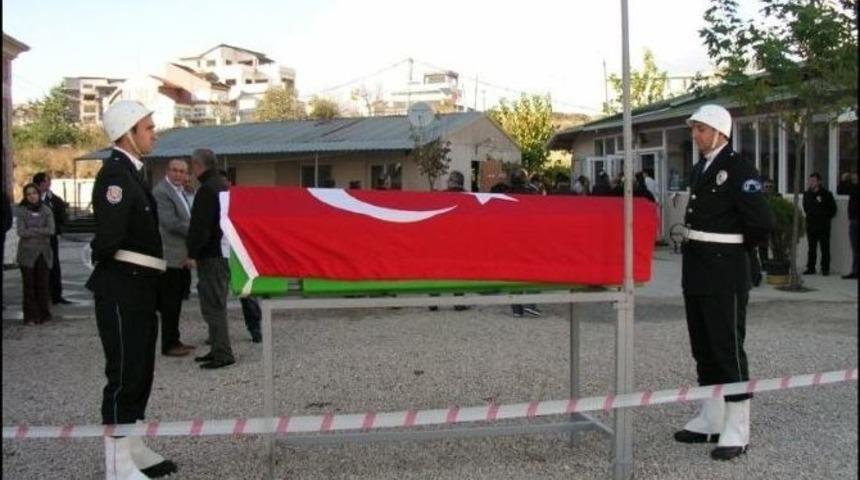 Eski Belediye Başkanı Arıkan Toprağa Verildi