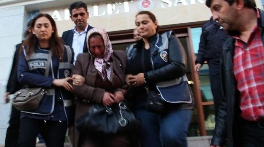 Evlat Katili Anne Cezaevine Ağlayarak Gitti