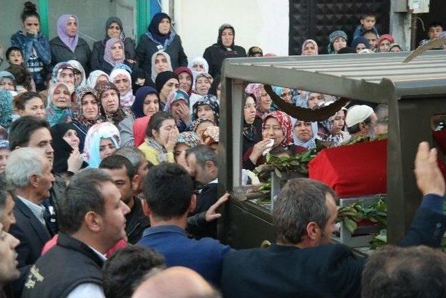 Şehit Er Kadir Bozan, Son Kez Baba Ocağına Götürüldü