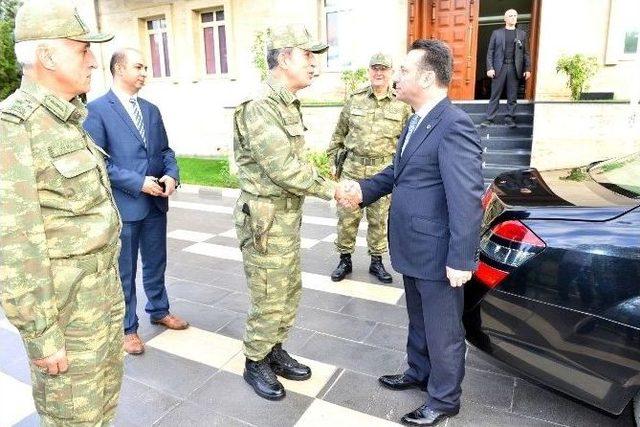 Kara Kuvvetleri Komutanı Orgeneral Akar’dan Vali Aksoy’a Ziyaret