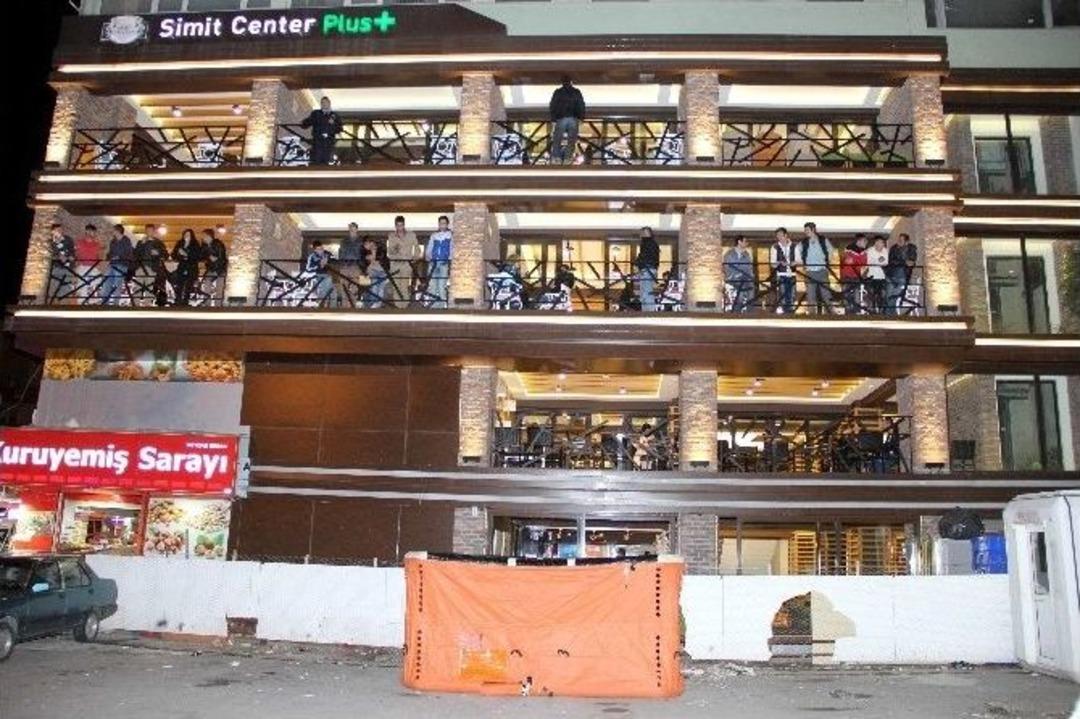 Sevdiği Kız Ayrılmak İsteyince İntihara Kalkıştı