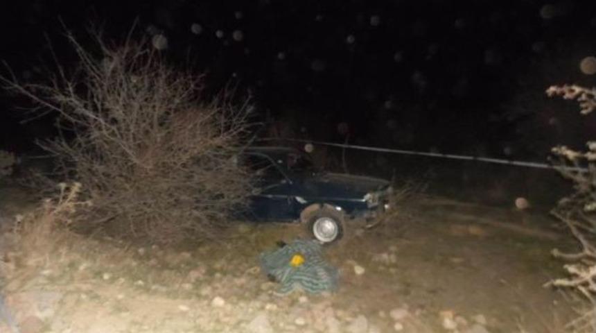 Evine D&ouml;nen Karı Kocaya Araba &Ccedil;arptı