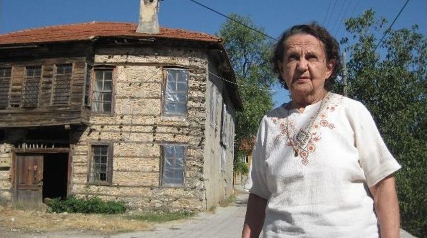 İbradı Evleri Fotoğraf Sergisi Y&ouml;rex&rsquo;te A&ccedil;ıldı