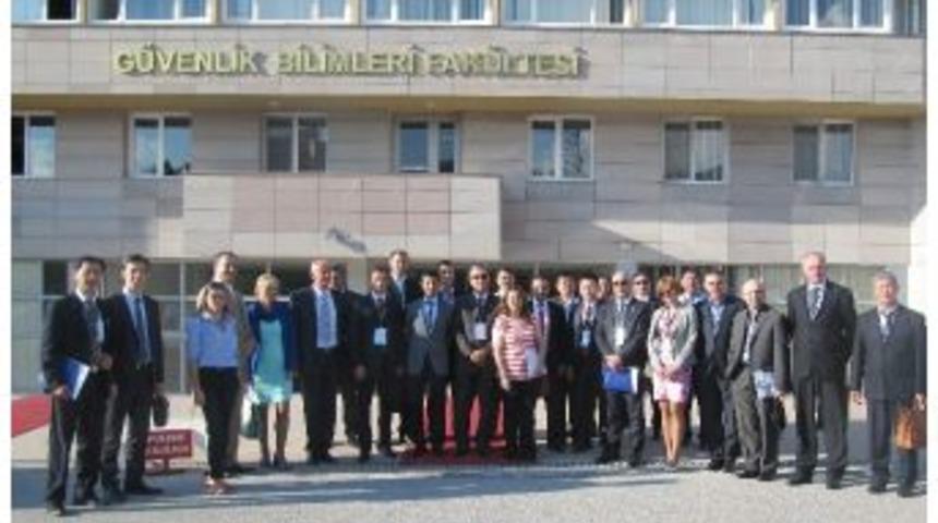 Moğolistanlı Polislere Eğitim