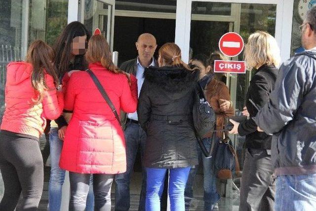 Yabancı Uyruklu Kadınlar Sahte Türk Kimliğiyle Yakalandı