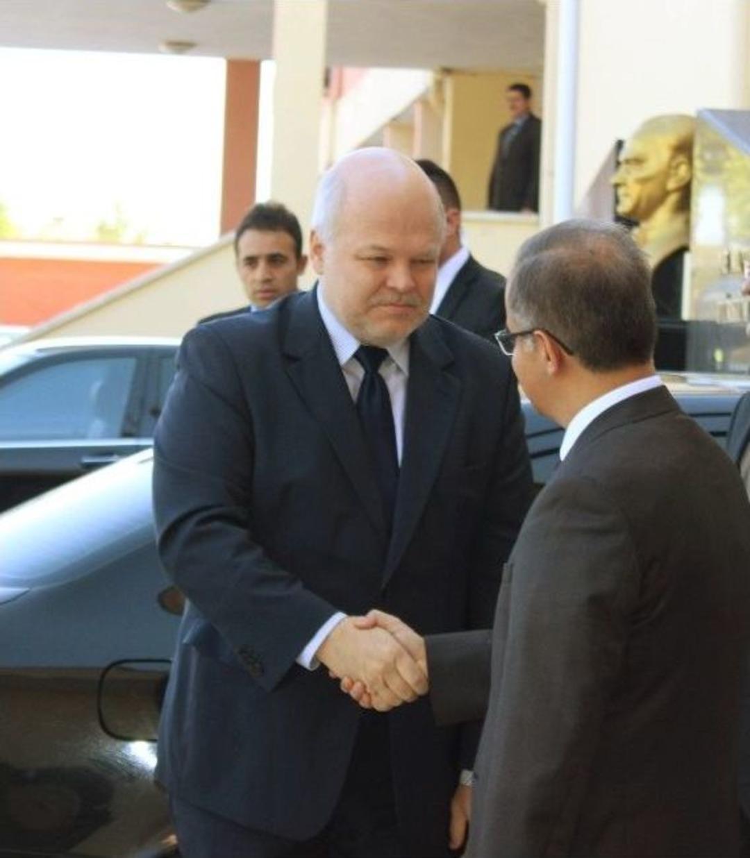 Polonya İ&ccedil;işleri Bakan Yardımcısı Stachanczyk, Suriyeli M&uuml;ltecileri Ziyaret Etti