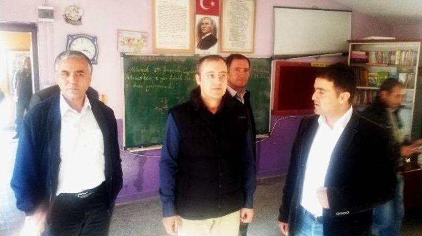 Kaymakam Ve Belediye Başkanı Muhtarlarla Buluştu