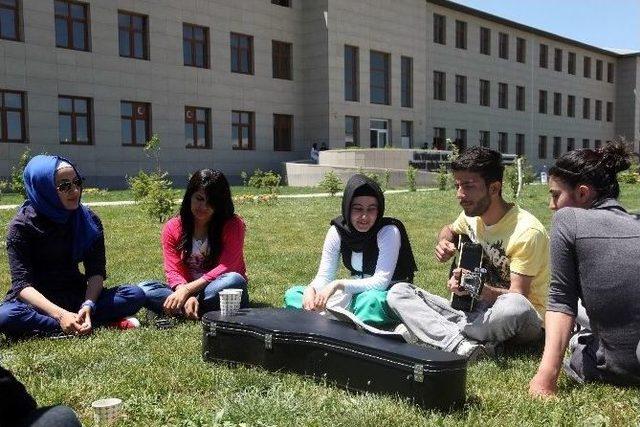 Ağrı İbrahim Çeçen Üniversitesi Hızla Büyüyor