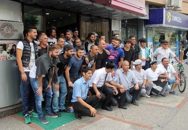 Mersin İdmanyurdu’lu Futbolculara Moral Yemeği