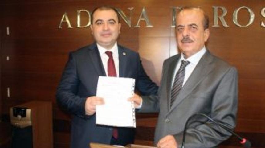 Adana Barosu Başkanı &Ccedil;ıtırık, Mazbatasını Aldı