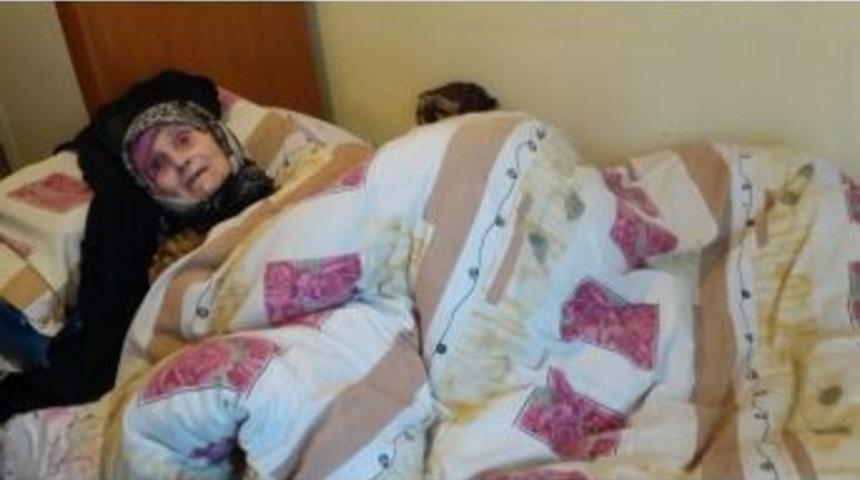 İzmit Belediyesi&rsquo;nden Evde Bakım Hizmeti