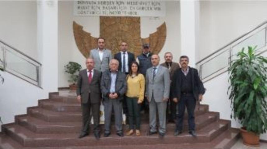 Gazeteciler Cemiyetinden Rekt&ouml;r &Ccedil;elik&rsquo;e Ziyaret