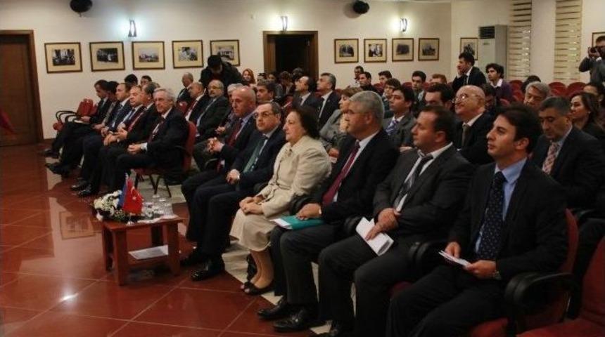 Ankara &Uuml;niversitesi&rsquo;nde Nah&ccedil;ıvan Paneli