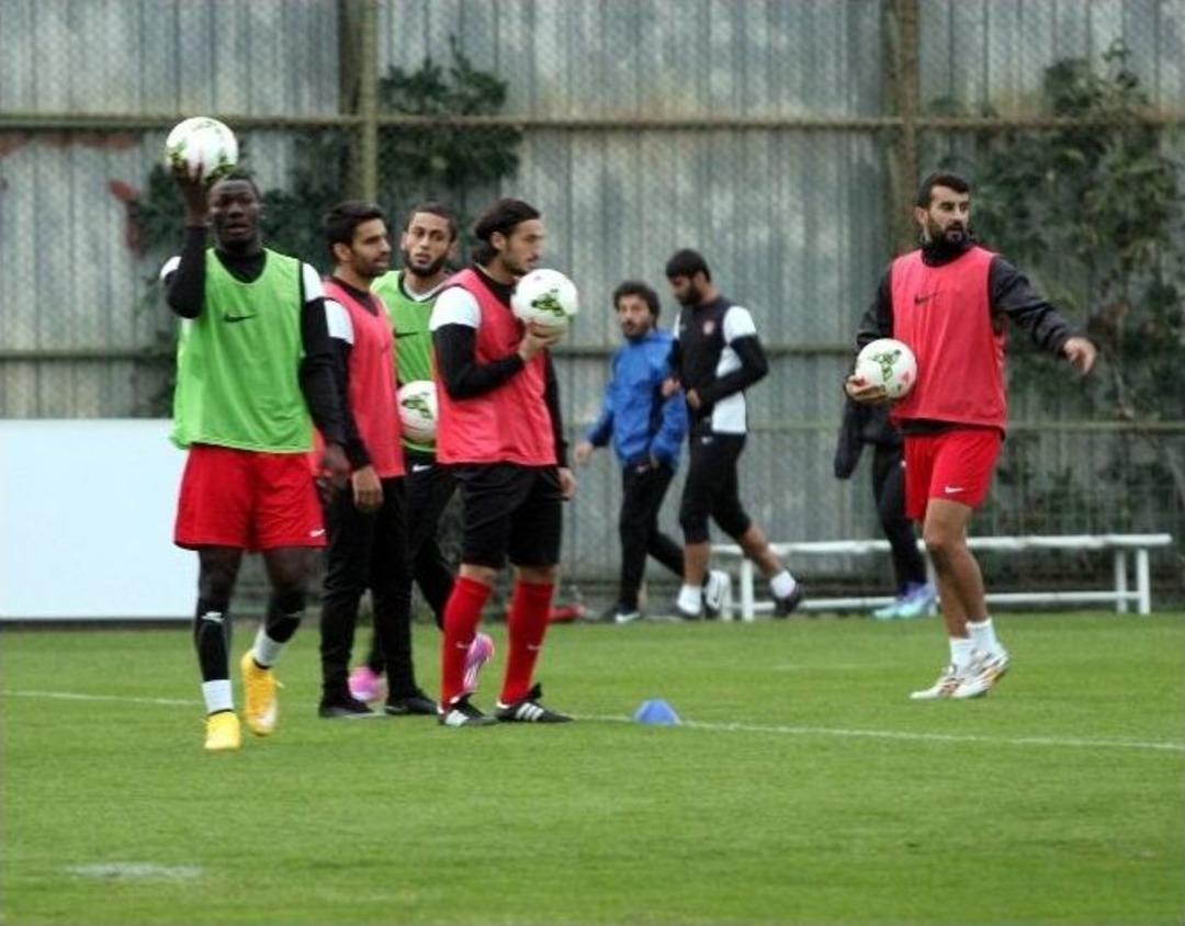 Gaziantepspor, Trabzonspor Ma&ccedil;ı Hazırlıklarını S&uuml;rd&uuml;r&uuml;yor