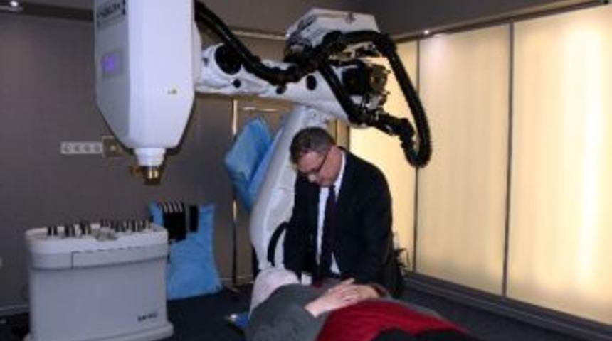 Beyin Ve Sinir Cerrahisinde Ameliyatsız Tedavi: &ldquo;cyberknıfe&rdquo;