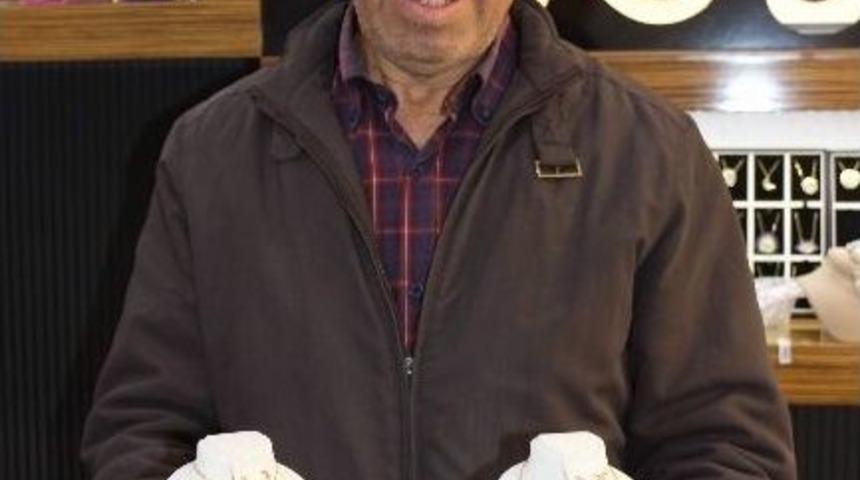 Altın Satışlarına Gelen 4 Taksit Uygulaması Kuyumcuların Y&uuml;z&uuml;n&uuml; G&uuml;ld&uuml;rd&uuml;