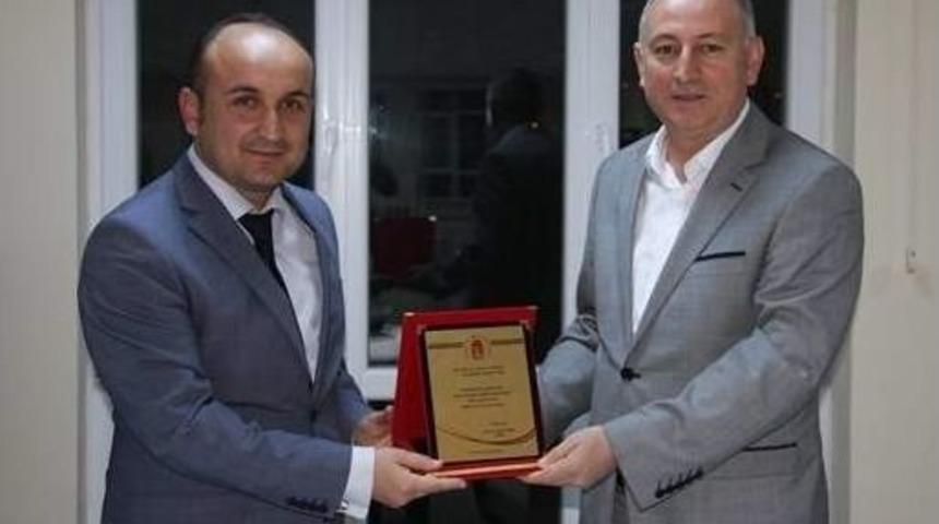 Prof. Dr. T&uuml;rkoğlu&rsquo;na Veda Yemeği