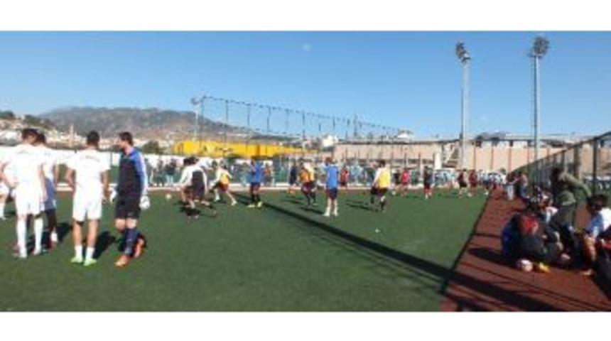 Dar Alanda Kısa Paslaşmalar