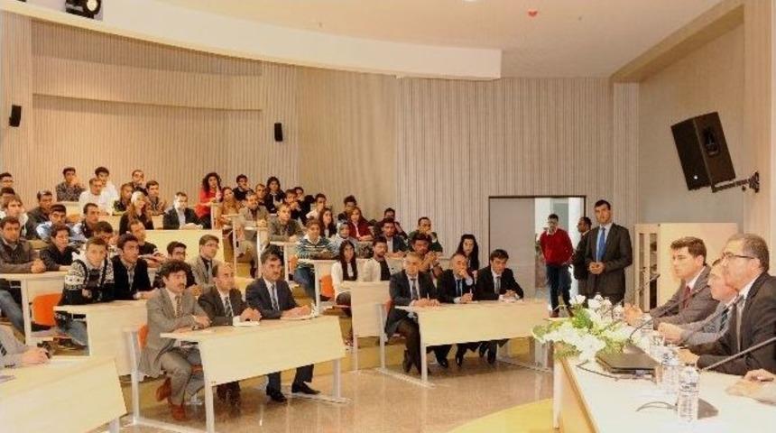 Rekt&ouml;r G&uuml;ven&ccedil;, &Ouml;ğrencileri Dinledi