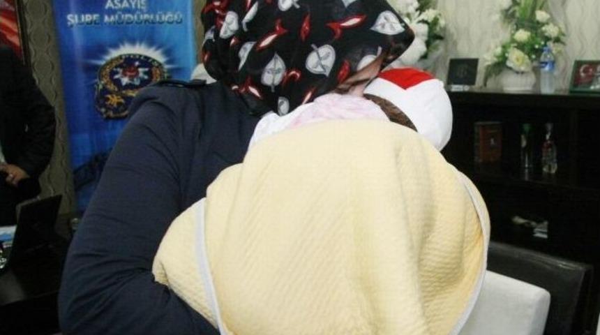 S&uuml;nnet Bahanesiyle Ka&ccedil;ırılan &Ccedil;ocuk Ailesine Teslim Edildi