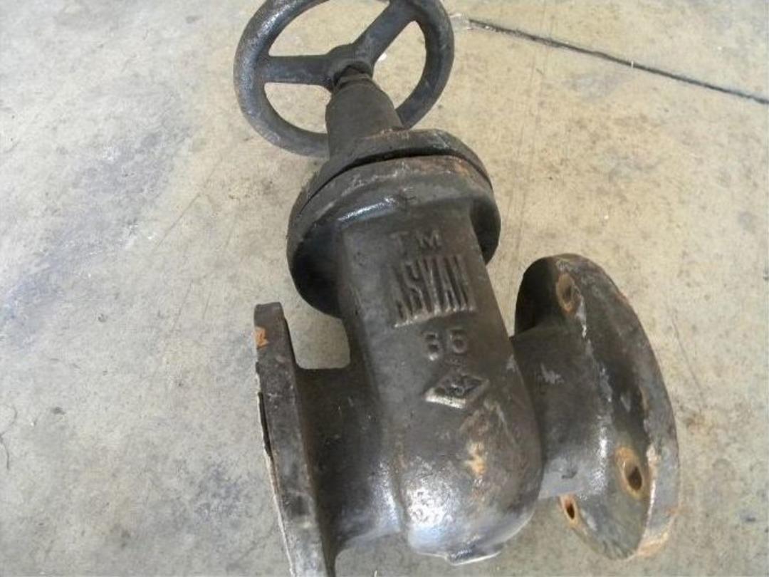 Hamzabeyli&rsquo;de Hurda Haline Gelmiş Ka&ccedil;ak Oto Par&ccedil;ası Ele Ge&ccedil;irildi