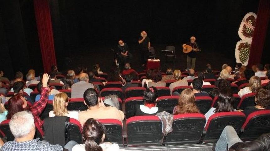 Gezi&rsquo;nin Şiiri Şiir&rsquo;in Gezisi Kuşadası&rsquo;ndaydı