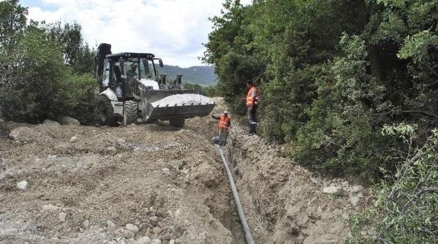 Karataş Mahallesi&rsquo;nin İ&ccedil;me Suyu Hattı Yenilendi
