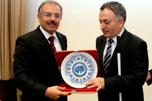 Karaman’da ‘hayatta Engelli Olarak Var Olabilmek’ Konferansı