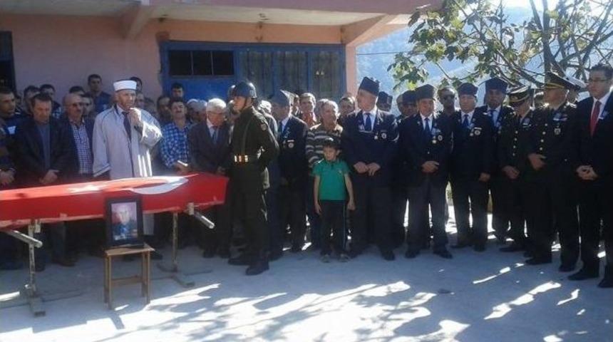 Kore Gazisi Askeri Törenle Son Yolculuğuna Uğurlandı