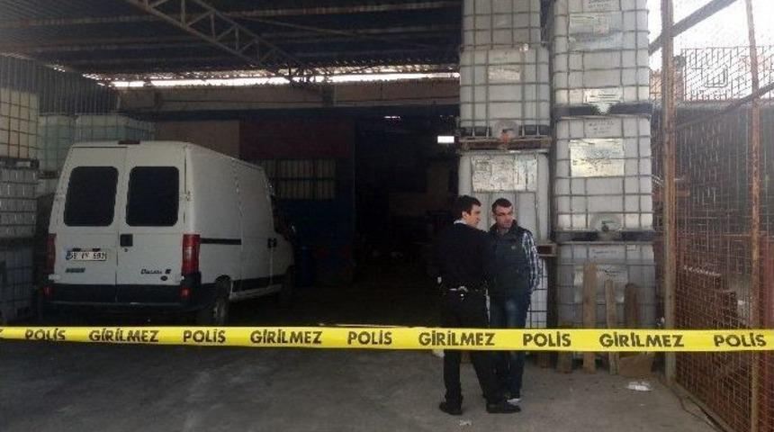 &Ccedil;atıdan D&uuml;şen Usta Hayatını Kaybetti