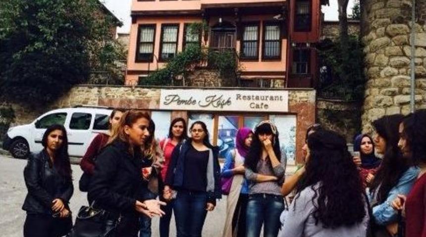 &Uuml;niversiteli Gen&ccedil;ler, İzmit&rsquo;i Tanıdı